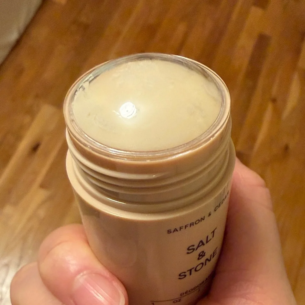 Salt & Stone Saffron & Cedar Deodorant - Mini Travel Size - Picture 2 of 3